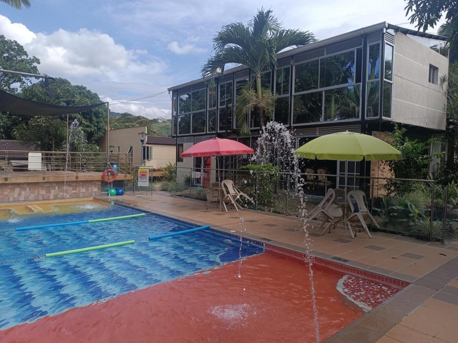 Akuarela Apartamentos Campestres Ibague Exterior photo
